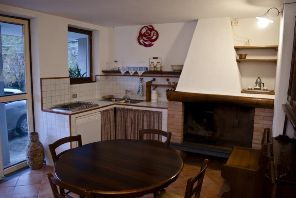 Parte Di Casa Con Giardino E Piscina Βίλα Pietrasanta Εξωτερικό φωτογραφία
